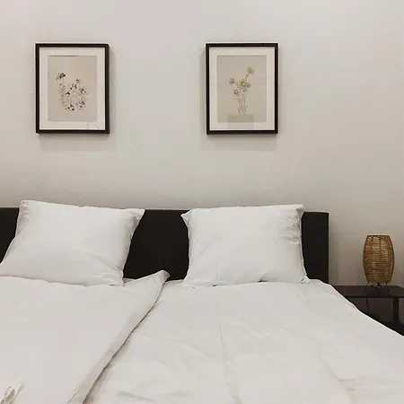 8p 4b Charming Retreat In Center Nyaraló *