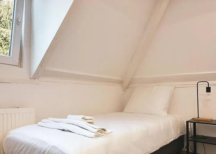 8p 4b Charming Retreat In Center Дом отдыха *